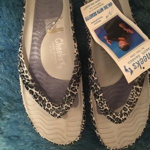 2 Pair Tony Little Cheeks Thong Sandals Size 9